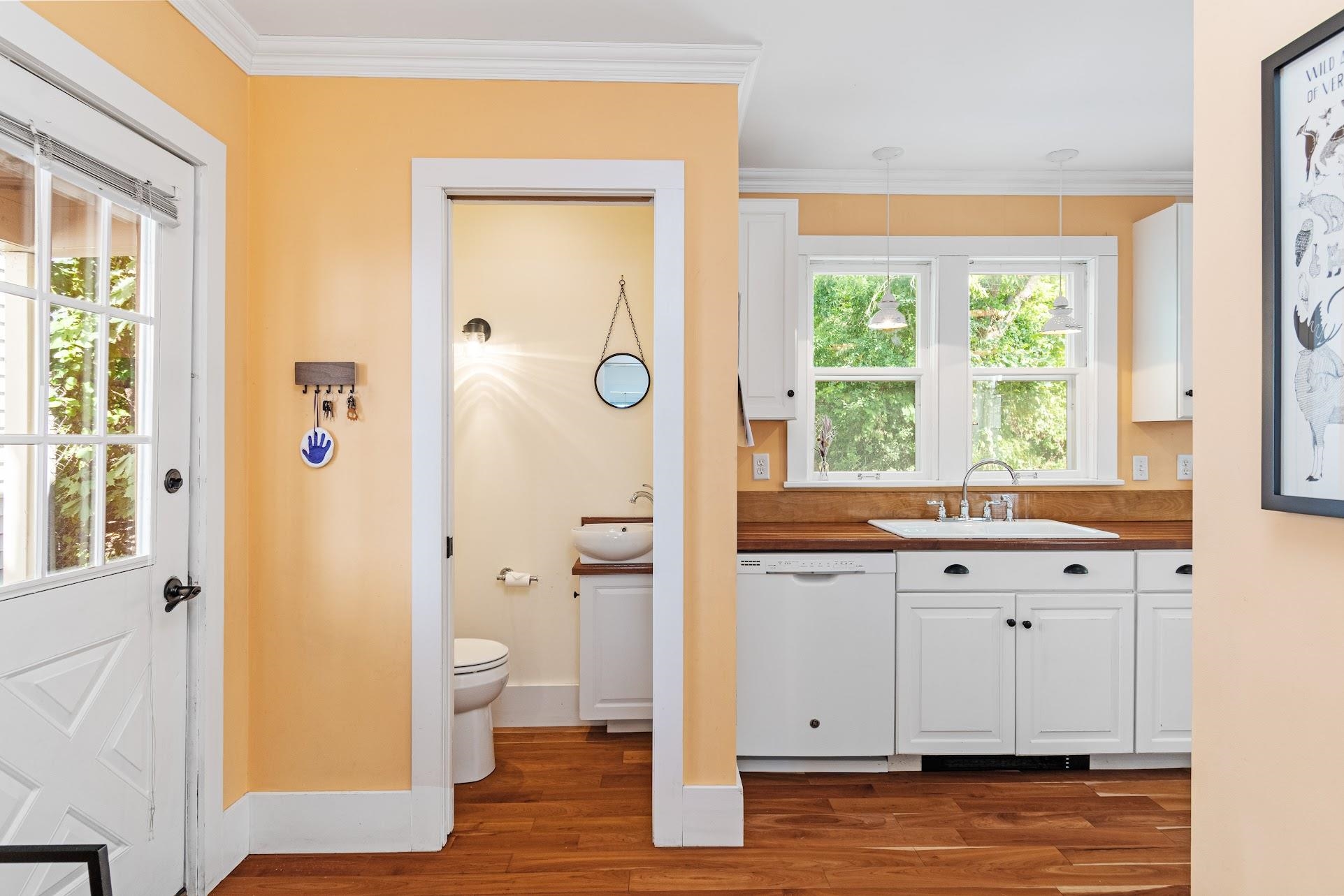 218 Pine Street Burlington, VT 05401 - Photo 12 of 47