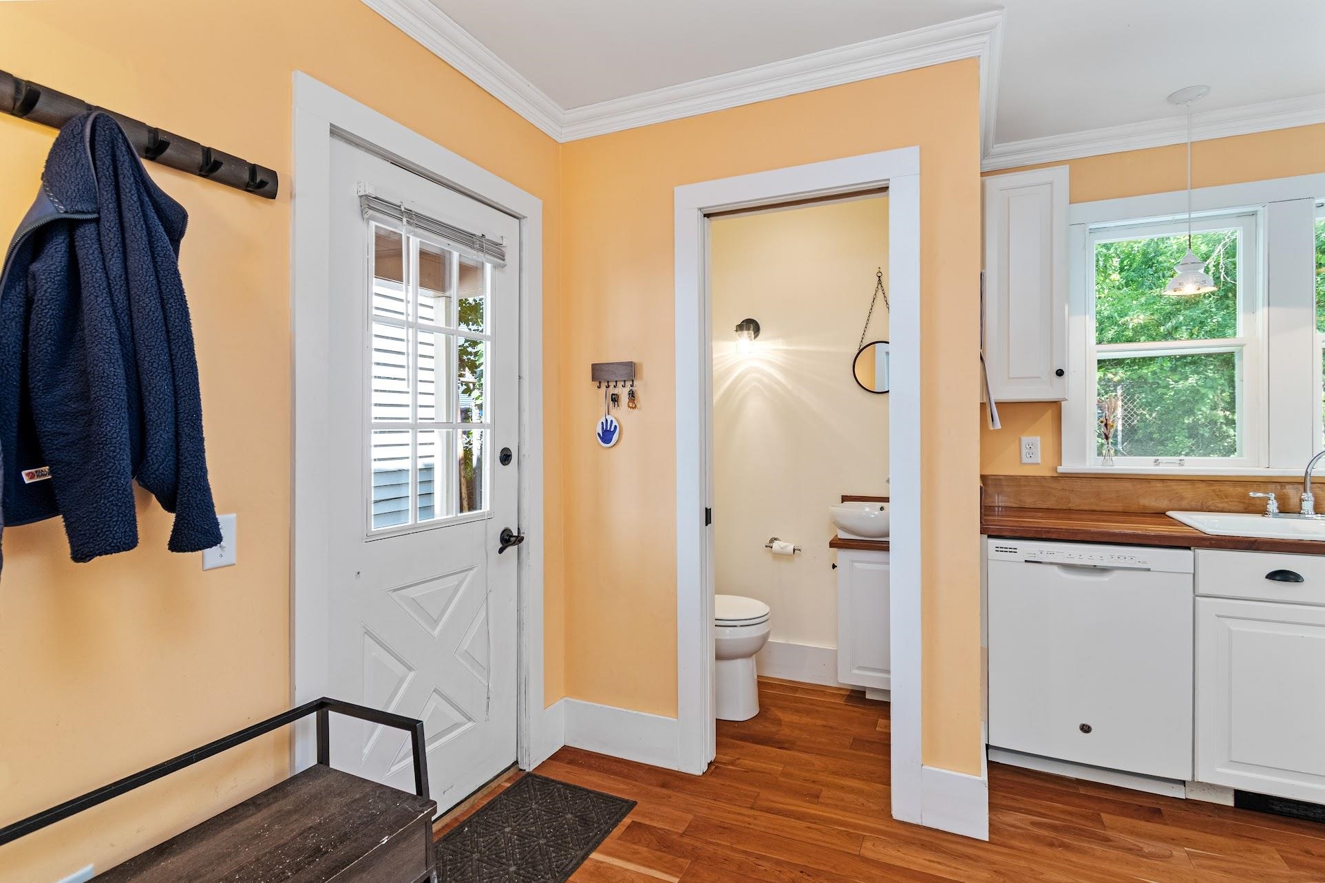 218 Pine Street Burlington, VT 05401 - Photo 13 of 47