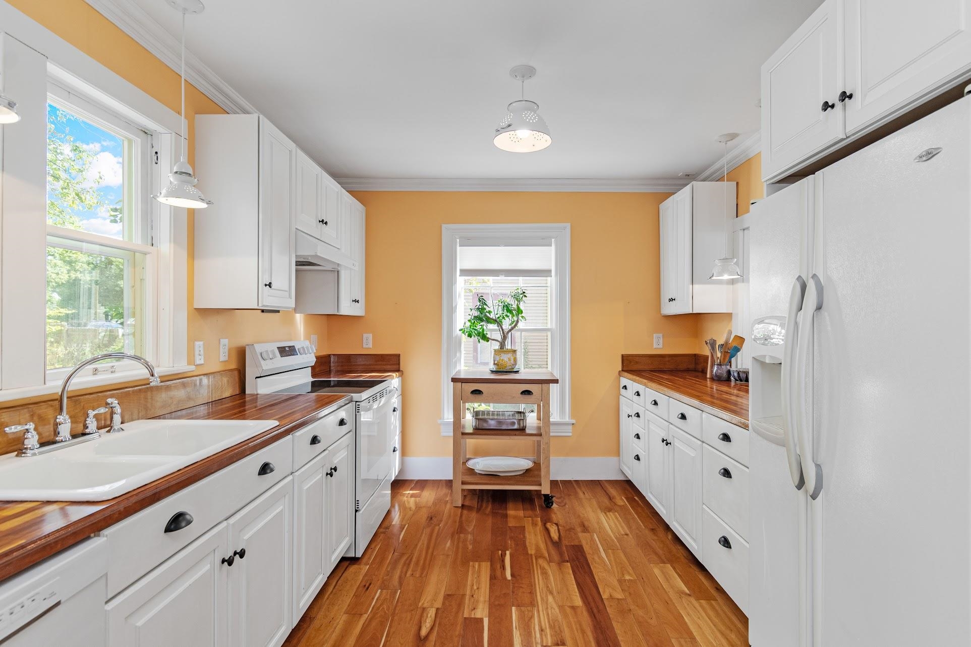 218 Pine Street Burlington, VT 05401 - Photo 16 of 47