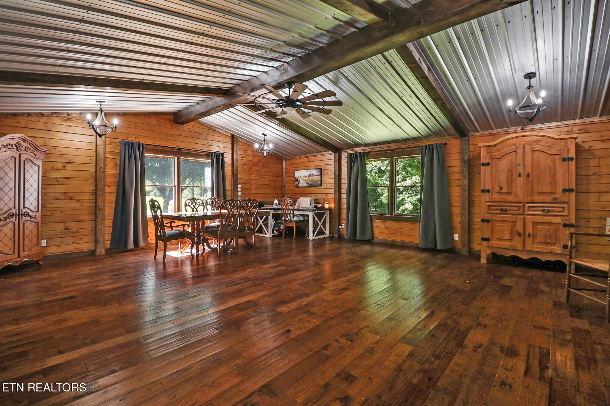 133 Hickory Flats Road Harriman, TN 37748 - Photo 19 of 57 Entry Room View 2