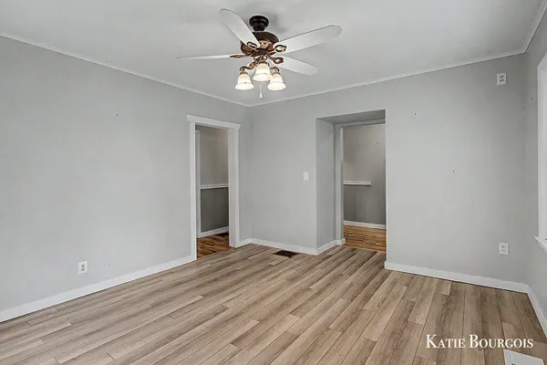 $330,000 | 132 North Monroe Street, Rockford, MI 49341