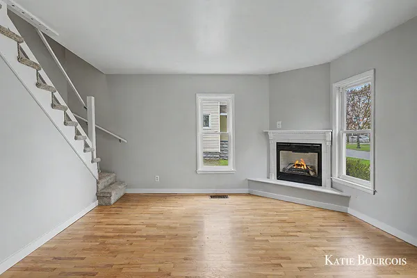 $330,000 | 132 North Monroe Street, Rockford, MI 49341