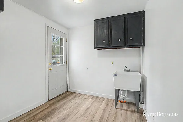 $330,000 | 132 North Monroe Street, Rockford, MI 49341