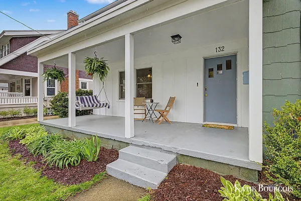 $330,000 | 132 North Monroe Street, Rockford, MI 49341