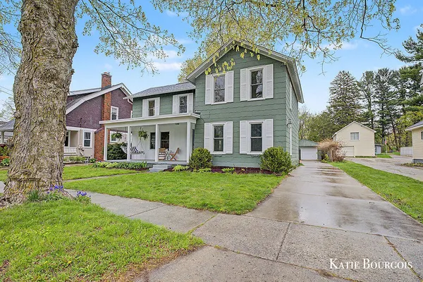 $330,000 | 132 North Monroe Street, Rockford, MI 49341