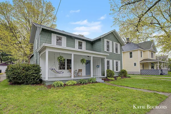 $330,000 | 132 North Monroe Street, Rockford, MI 49341
