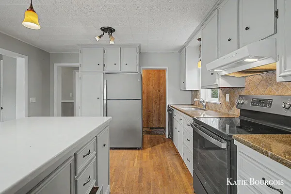$330,000 | 132 North Monroe Street, Rockford, MI 49341