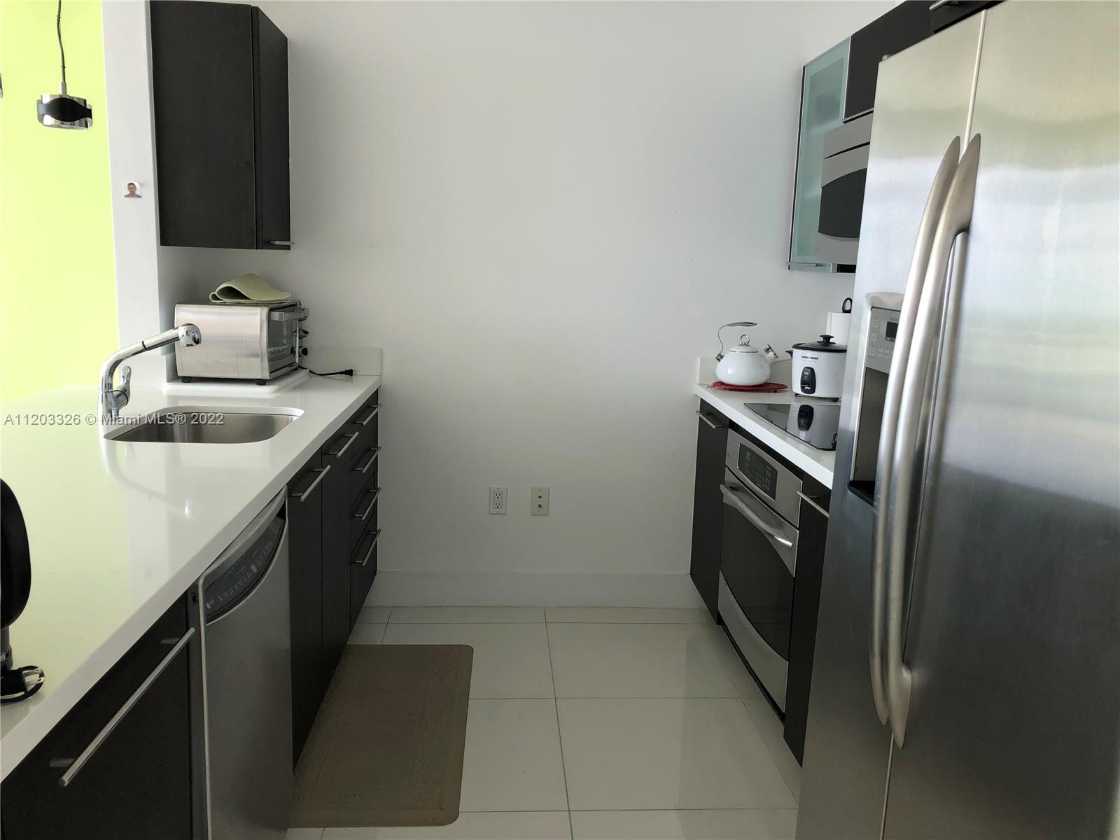 90 Southwest 3rd Street, Unit PH7 Miami, FL 33130 - Photo 3 of 11 Gallery Image 3