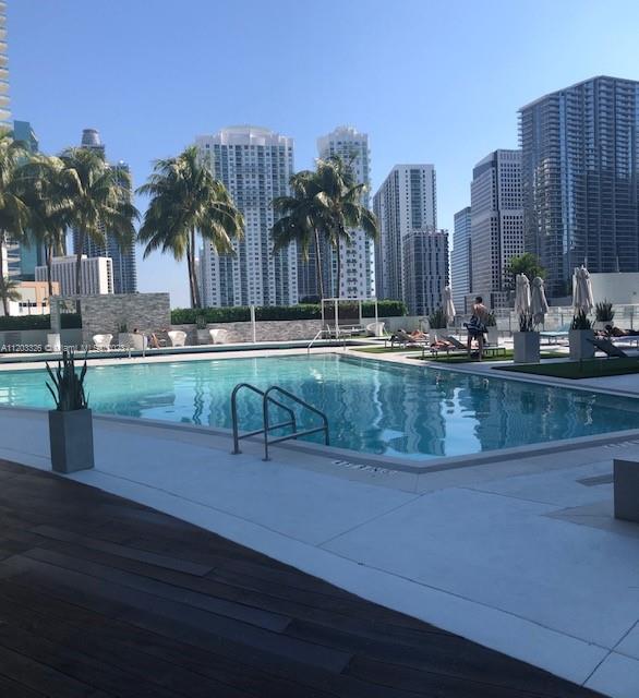 90 Southwest 3rd Street, Unit PH7 Miami, FL 33130 - Photo 9 of 11 Gallery Image 9