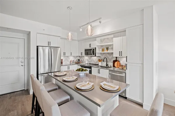 $2,200 | 3991 Northwest 82nd Avenue, Unit 1330, Hollywood, FL 33024