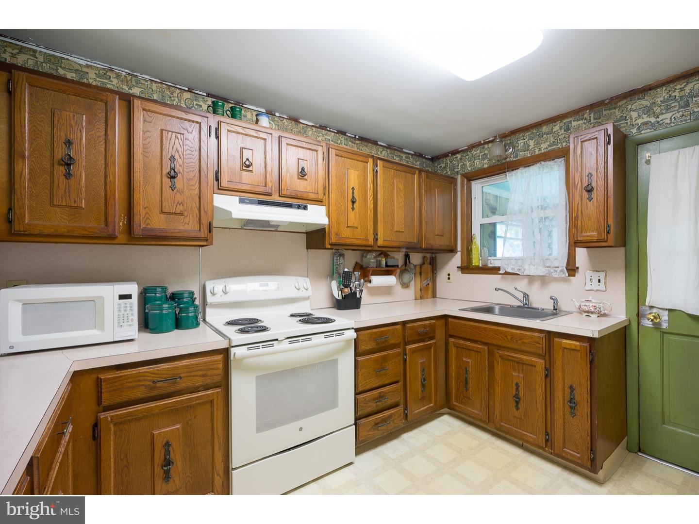 4081 Axe Handle Road Quakertown, PA 18951 - Photo 8 of 21 Gallery Image 8