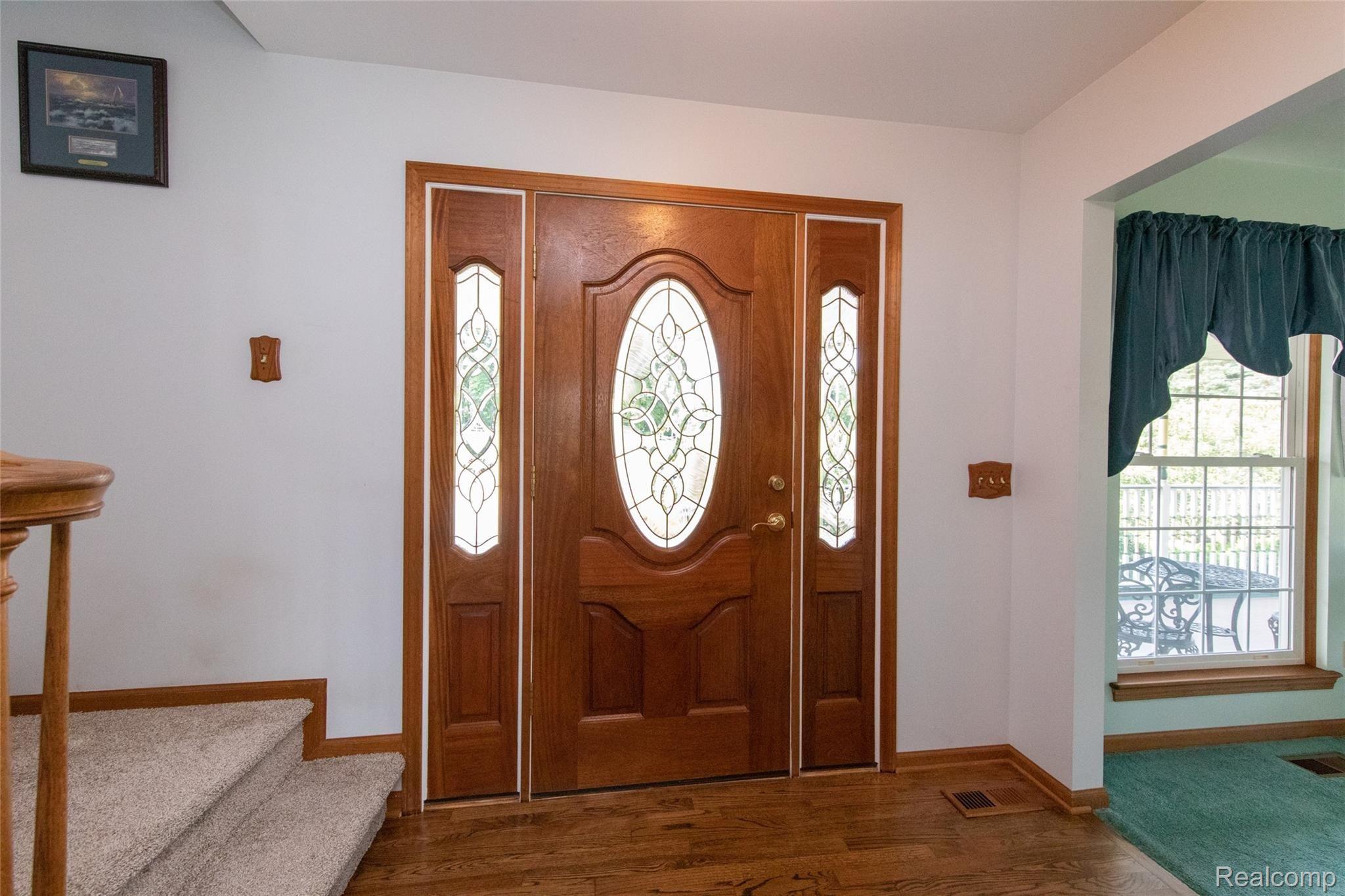 5397 Clarkston Road Clarkston, MI 48348 - Photo 8 of 60 7.2
