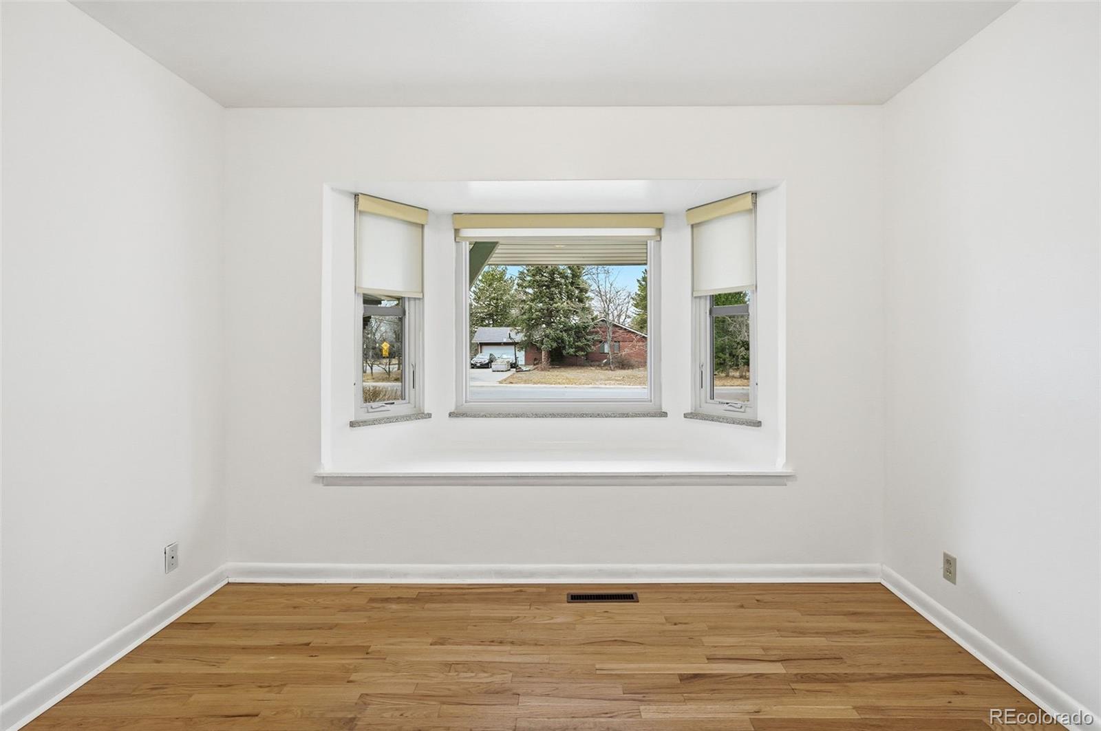 800 East Pinewood Avenue Littleton, CO 80121 - Photo 32 of 42 a view of a room that has a window in it