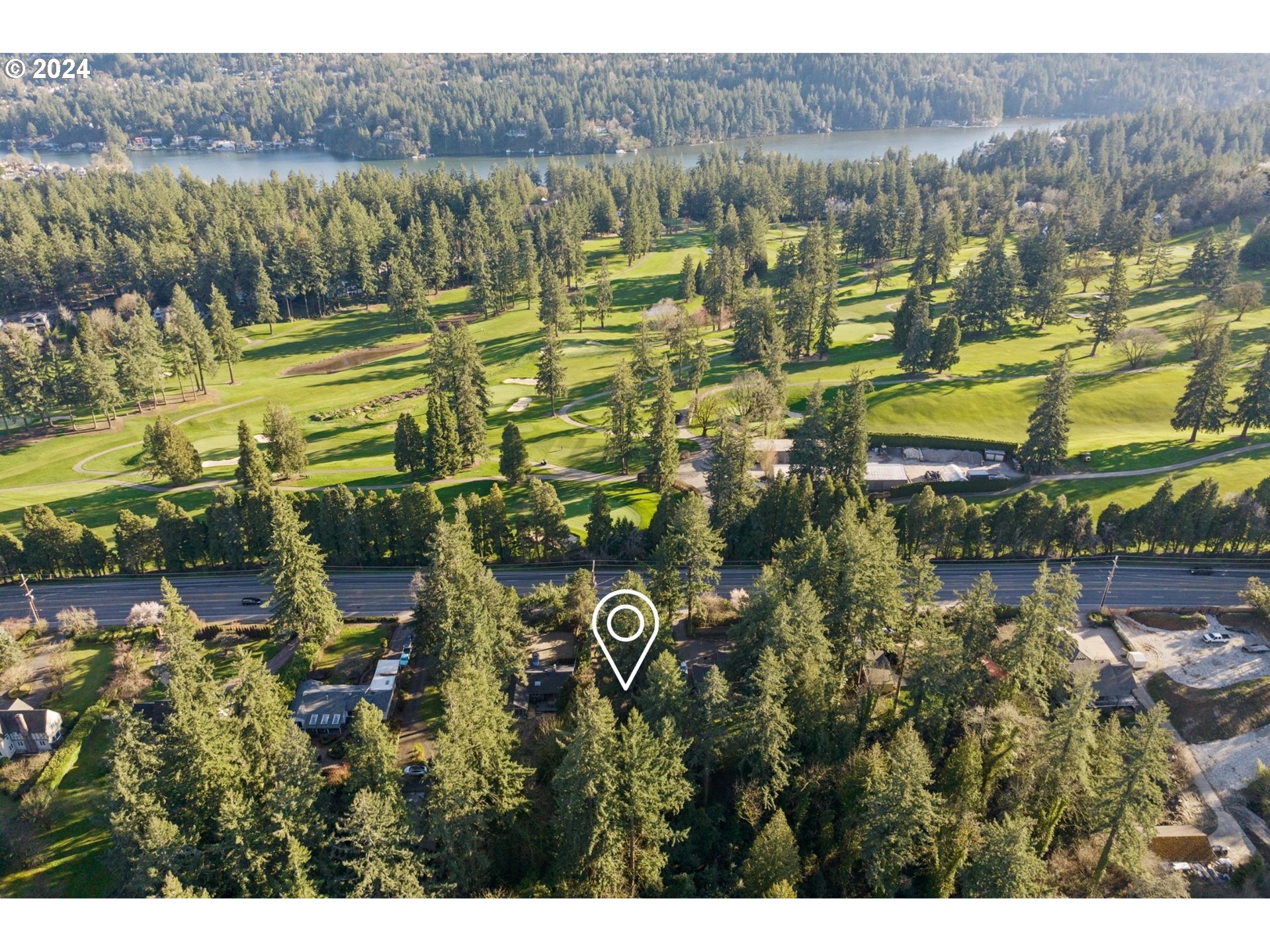 871 Country Club Road, Unit 1 Lake Oswego, OR 97034 - Photo 4 of 7 Gallery Image 4