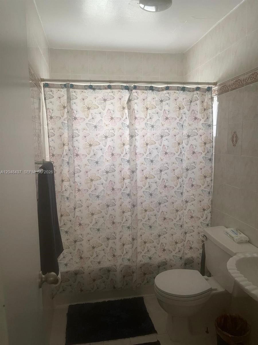 430 Southeast 5th Street Hialeah, FL 33010 - Photo 15 of 24
