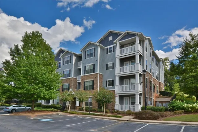 $1,323 | 1600 Overlook Park Lane, Unit 1015, Lawrenceville, GA 30043