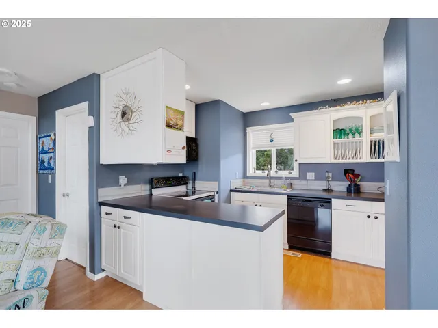 $540,000 | 35250 Riverview Drive, Pacific City, OR 97135