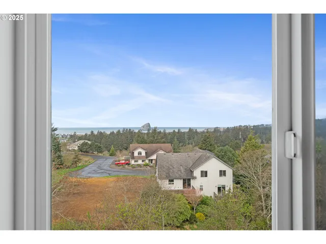 $540,000 | 35250 Riverview Drive, Pacific City, OR 97135