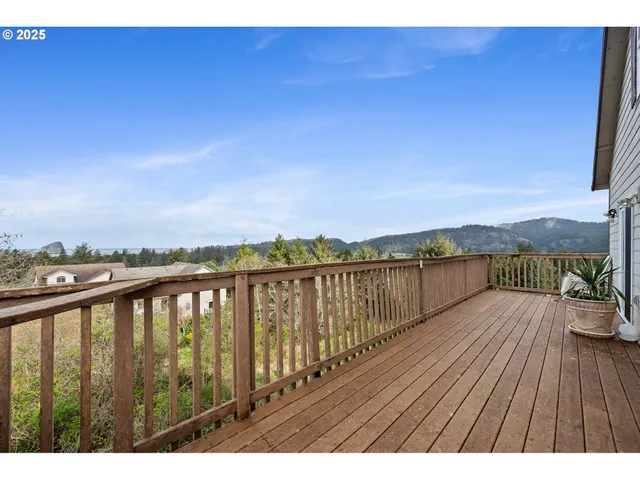 $540,000 | 35250 Riverview Drive, Pacific City, OR 97135