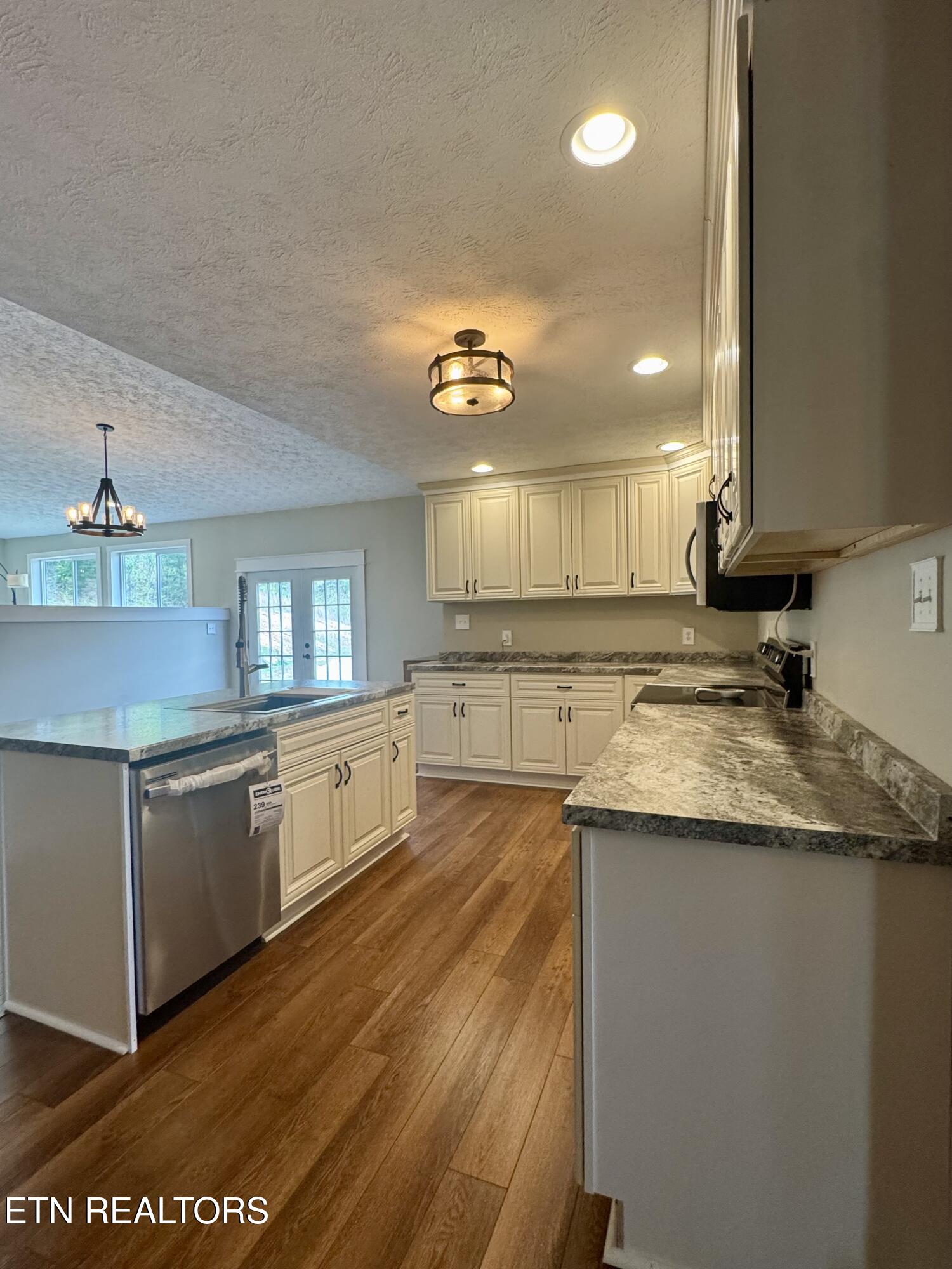 1405 Glade Springs Road La Follette, TN 37766 - Photo 12 of 48 IMG_9008