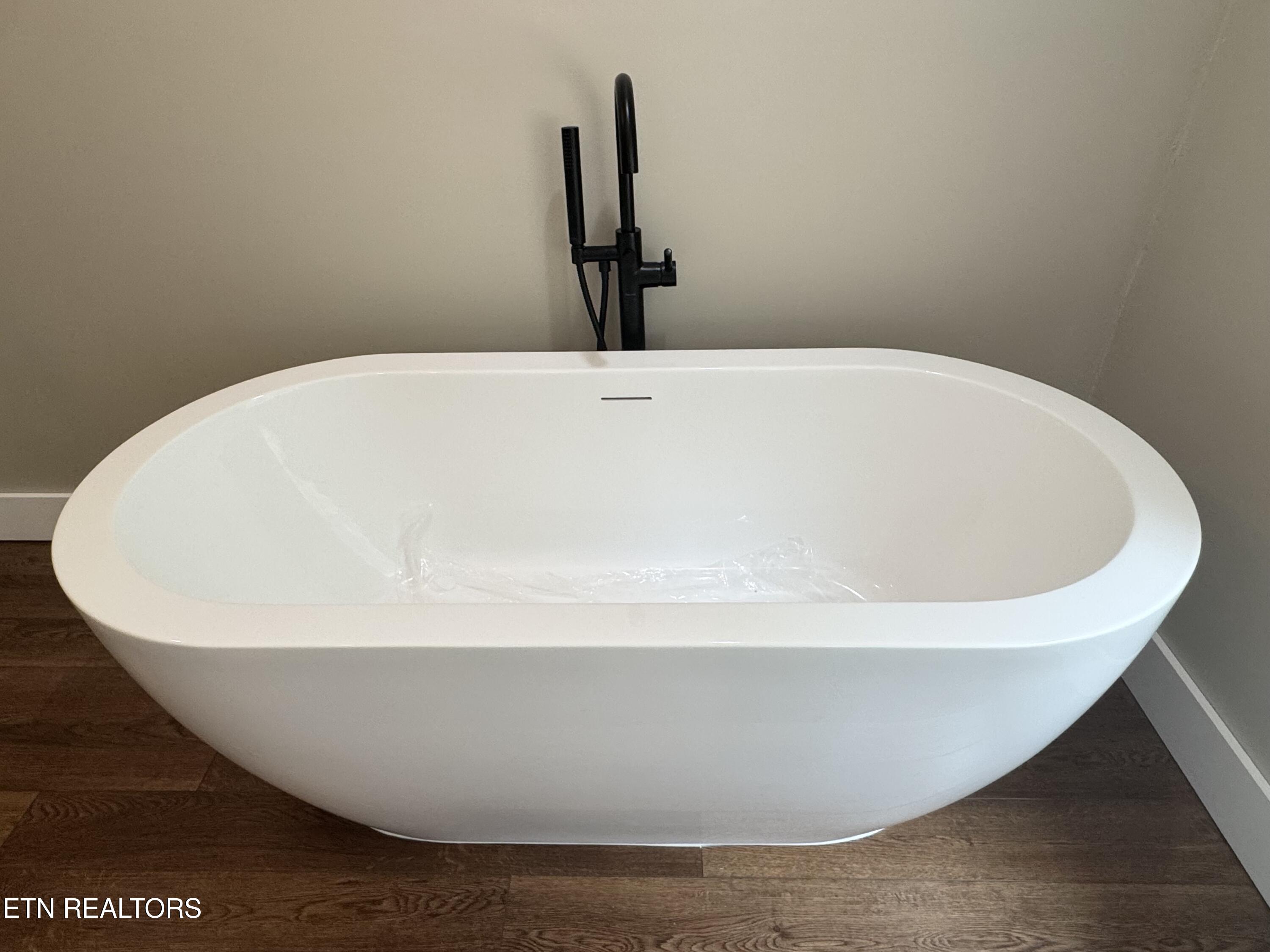 1405 Glade Springs Road La Follette, TN 37766 - Photo 26 of 48 IMG_8986