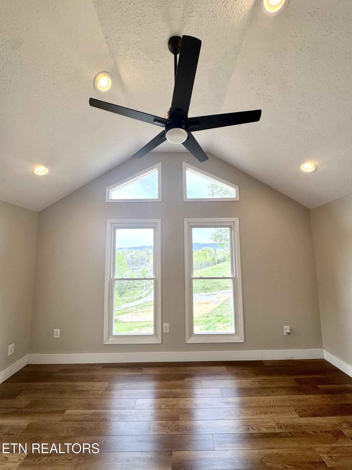 1405 Glade Springs Road La Follette, TN 37766 - Photo 32 of 48 IMG_9028