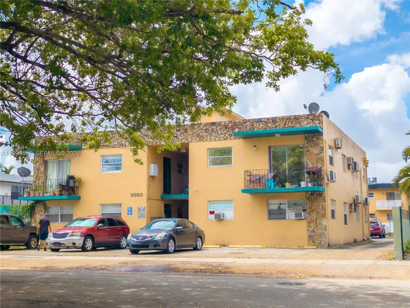 $1,900 | 3050 Northwest 21st Avenue, Unit 9, Miami, FL 33142