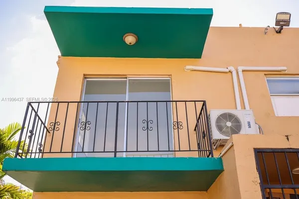 $1,950 | 3050 Northwest 21st Avenue, Unit 9, Miami, FL 33142