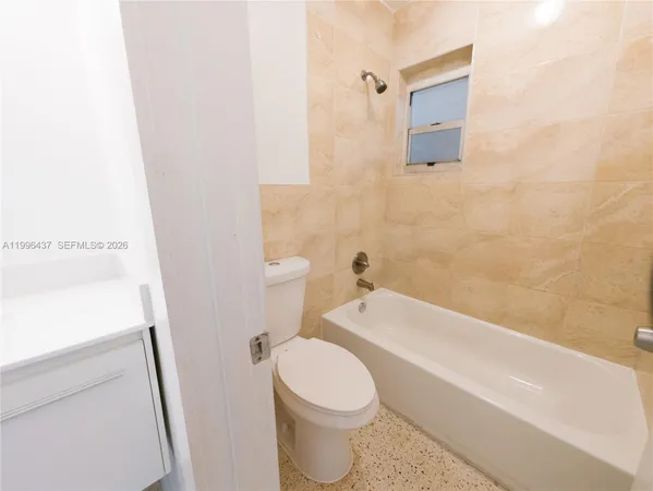 $1,900 | 3050 Northwest 21st Avenue, Unit 9, Miami, FL 33142