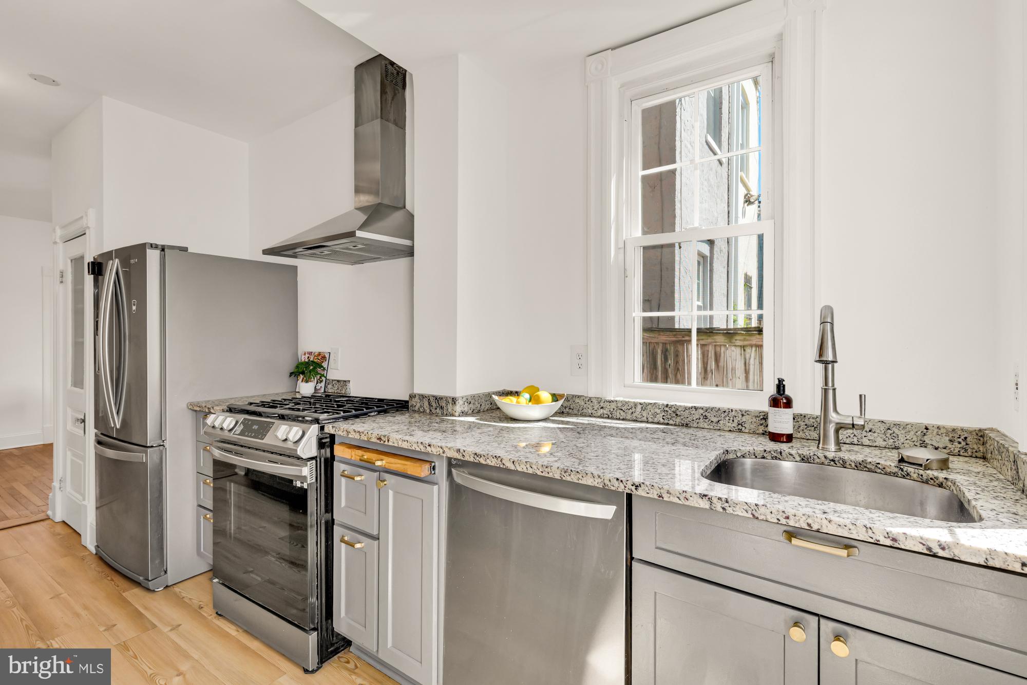 1529 C Street Southeast Washington, DC 20003 - Photo 12 of 26