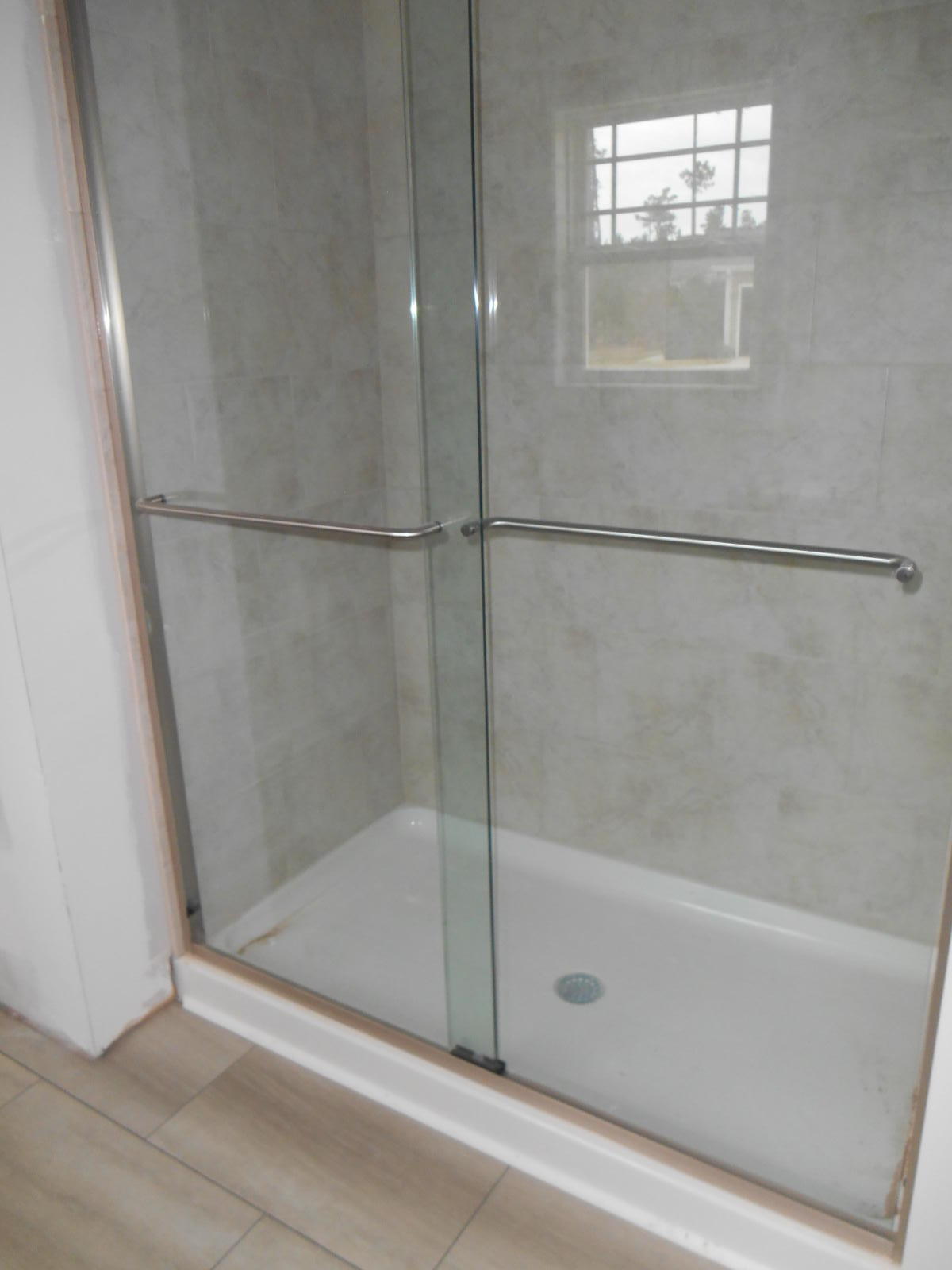 125 Crystal Court Rockingham, NC 28379 - Photo 18 of 30 Master Bathroom Stand-up Tile Shower