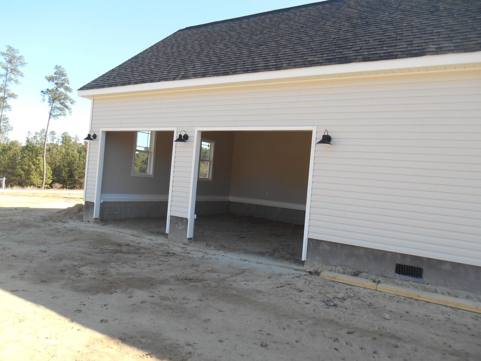 125 Crystal Court Rockingham, NC 28379 - Photo 28 of 30 Side Garage View