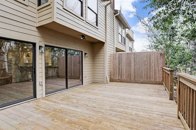 $3,995 | 12625 Memorial Drive, Unit 109, Houston, TX 77024