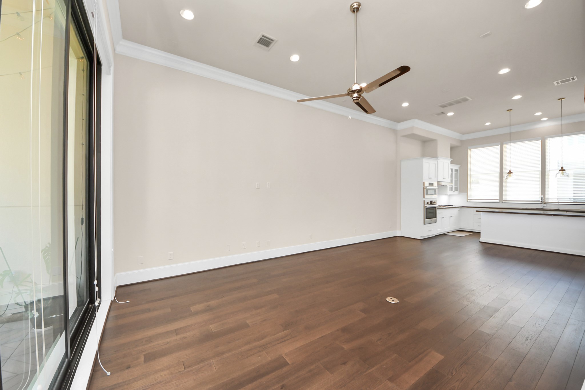 6072 Kansas Street Houston, TX 77007 - Photo 16 of 47