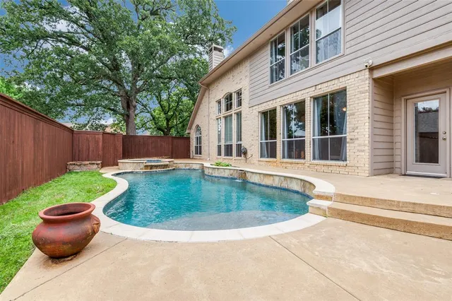 a view of outdoor space yard and patio