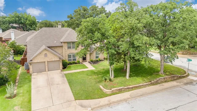 a view of backyard with green space