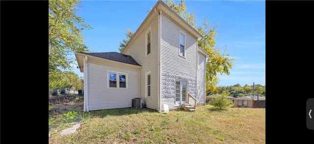 $225,000 | 1809 Pacific Street, St. Joseph, MO 64503