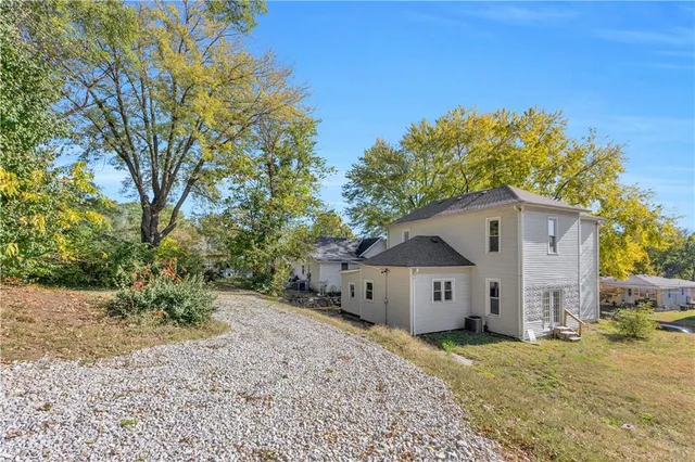 $225,000 | 1809 Pacific Street, St. Joseph, MO 64503