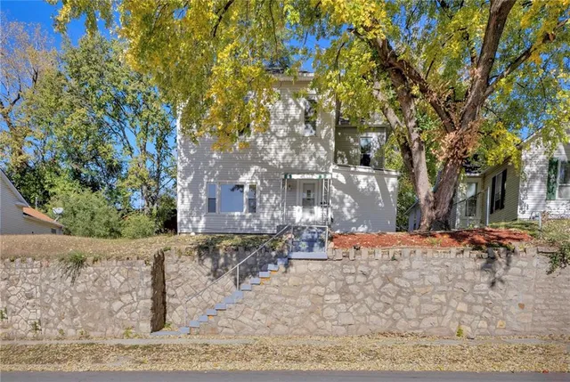 $225,000 | 1809 Pacific Street, St. Joseph, MO 64503