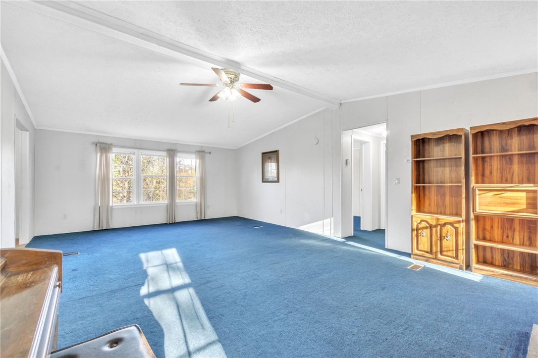 364 Cedar Lane Road Westminster, SC 29693 - Photo 7 of 27 Living room