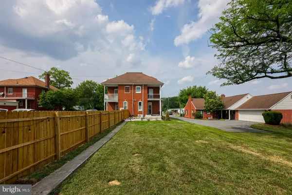 $4,500 | 136 East Harrisburg Avenue, Elizabethtown, PA 17022