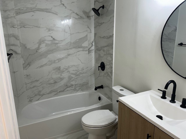 3403 Chaney Lane Clarksville, TN 37042 - Photo 20 of 28 a bathroom with a sink toilet and shower