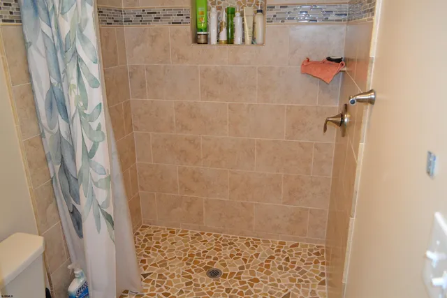 $2,850 | 533 Lagoon Boulevard, Unit 533, Brigantine, NJ 08203