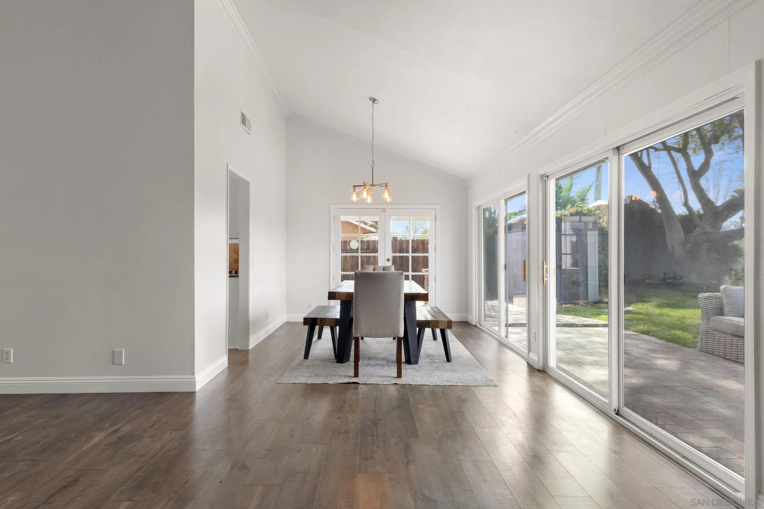 761 Rocking Horse Road Vista, CA 92081 - Photo 11 of 53 Gallery Image 11