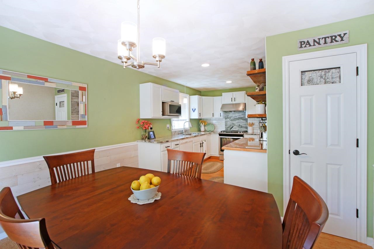 8 Royal Lane, Unit 22 Raymond, NH 03077 - Photo 20 of 60