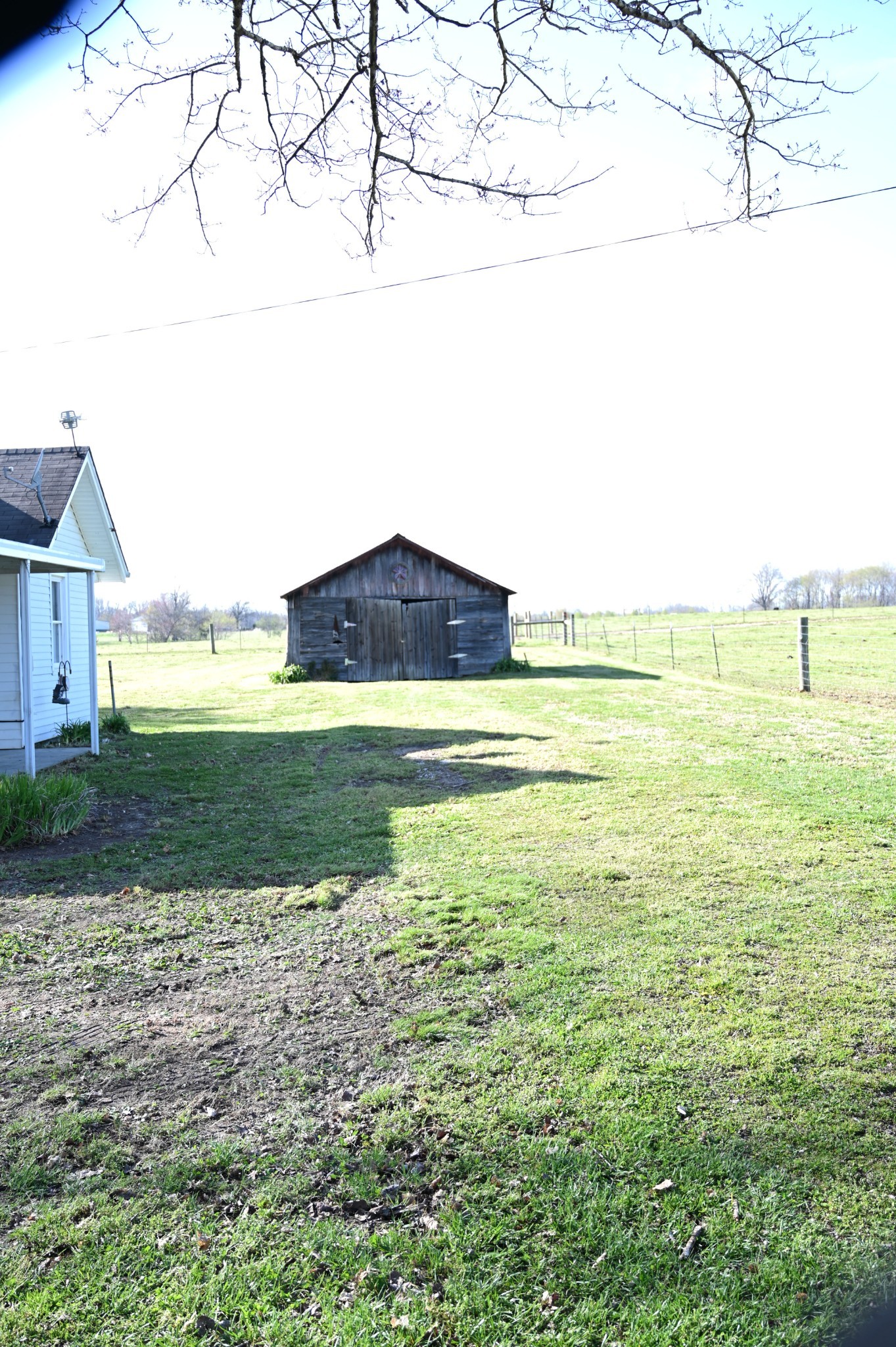 10996 Shelbyville Road Morrison, TN 37357 - Photo 2 of 26 a view of a field with an ocean beach