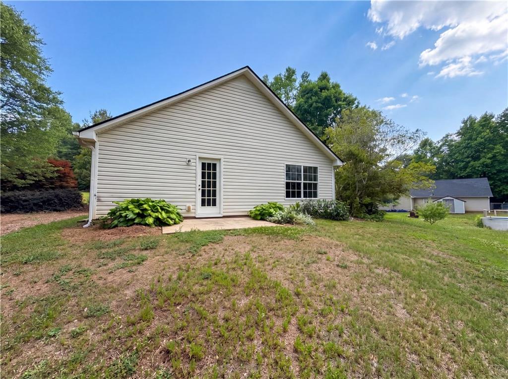 202 Bluff Court Jackson, GA 30233 - Photo 15 of 17
