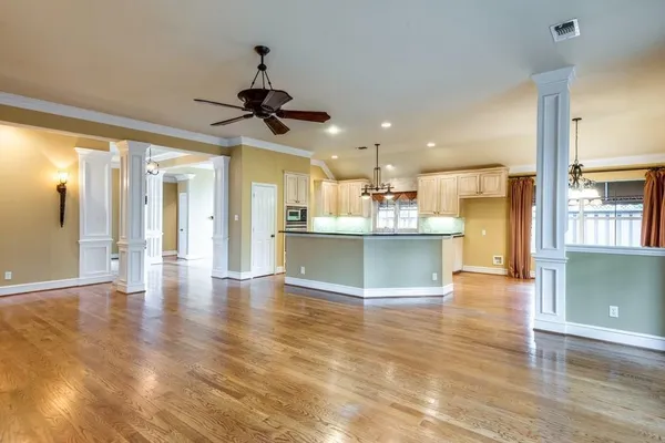 $5,000 | 725 Saxon Trail, Southlake, TX 76092