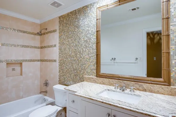 $5,000 | 725 Saxon Trail, Southlake, TX 76092