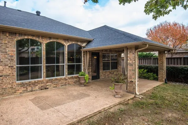 $5,000 | 725 Saxon Trail, Southlake, TX 76092